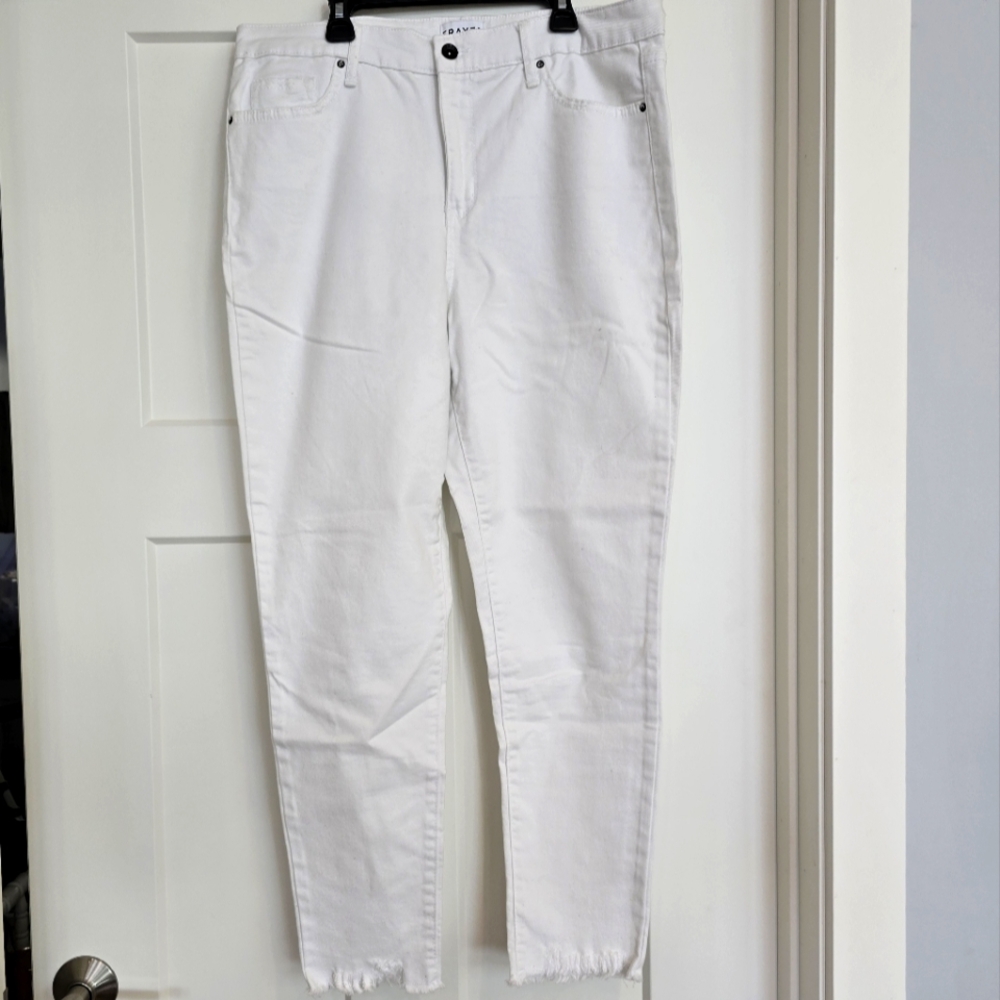 Frayed Jeans Women's size 31  high rise ankle skinny White